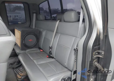 2004 Ford F-150 Lariat/Xl/Xlt z USA, uszkodzony, nr VIN 1FTPX12534NA49484